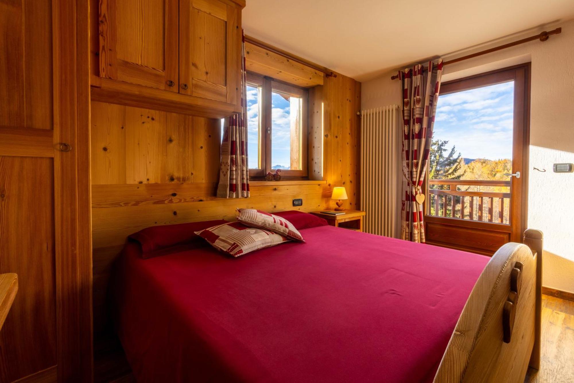 Le Coin Des Melezes - Nature & Trek - Camere In Baita Di Montagna Brusson Exteriör bild