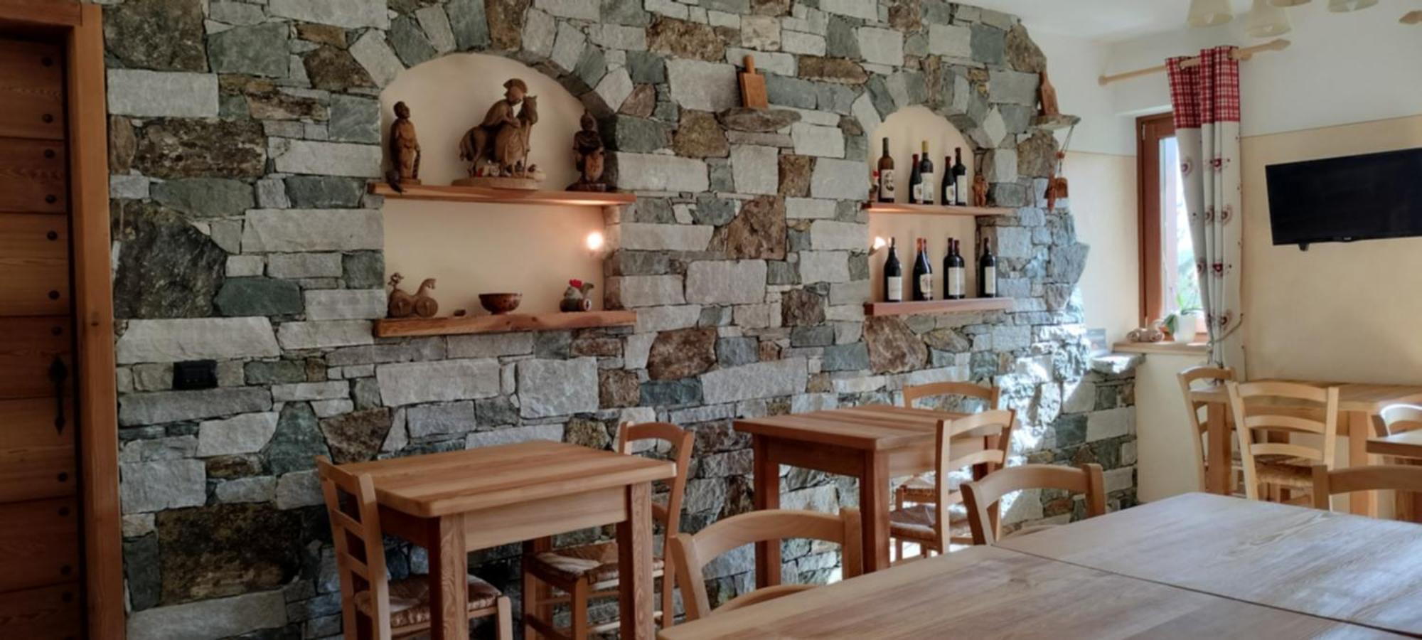 Le Coin Des Melezes - Nature & Trek - Camere In Baita Di Montagna Brusson Exteriör bild